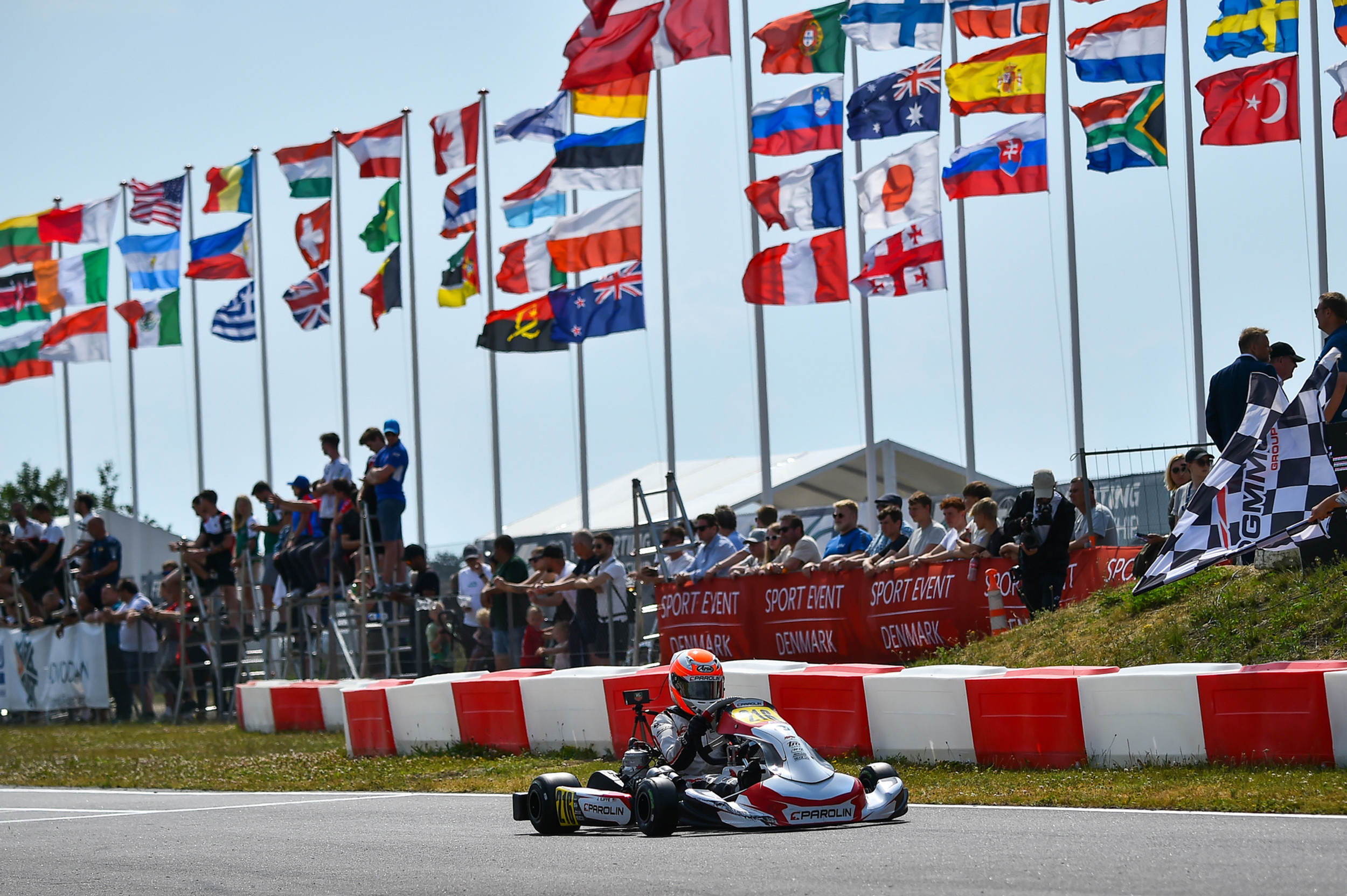 A heat win and a top 10 finish in the FIA European Karting Championship